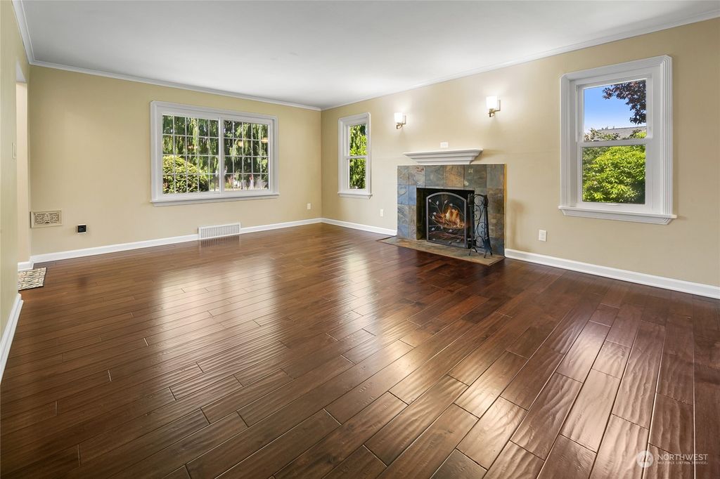 Photo of 7756 23rd Avenue NW, Seattle, WA 98117 (MLS # 2257933)