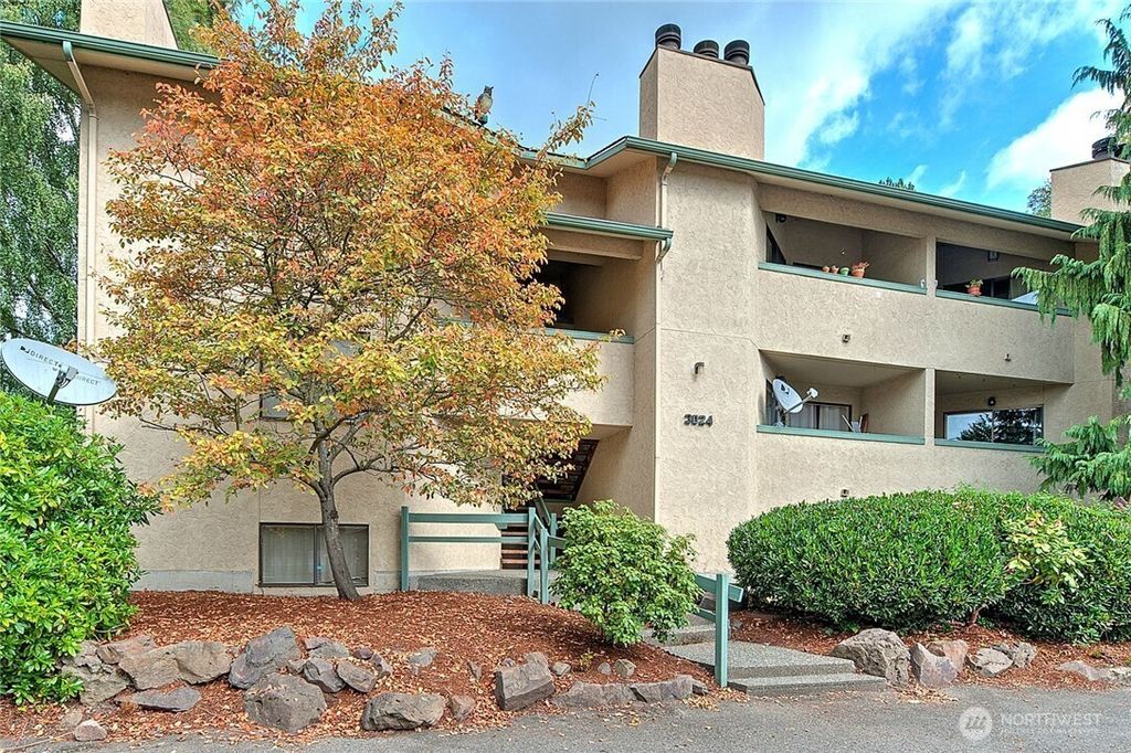 Photo of 3024 NE 143rd Street #305, Seattle, WA 98125 (MLS # 2416467)