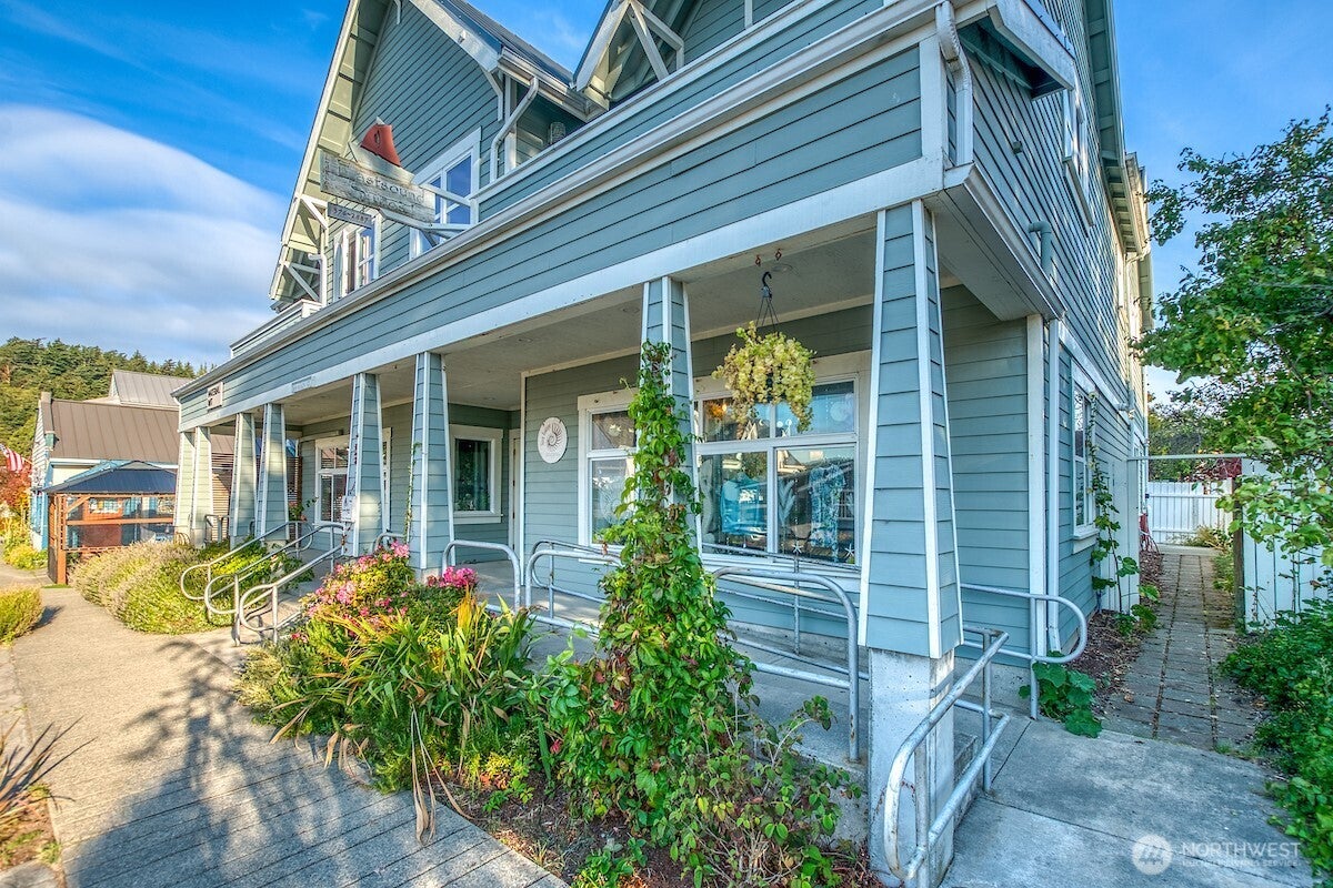 269 Main Street
