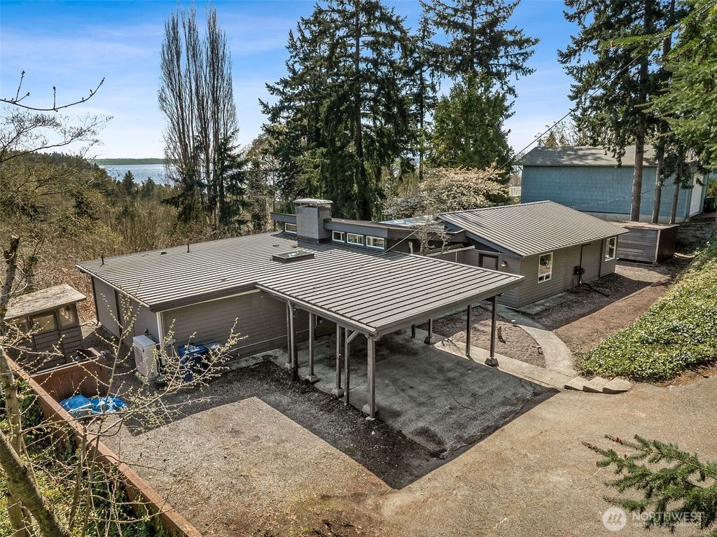 Photo of 17220 Sylvester Road SW, Normandy Park, WA 98166 (MLS # 2500445)