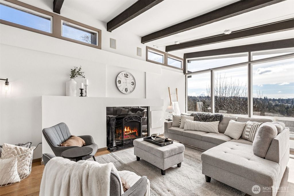 Photo of 17220 Sylvester Road SW, Normandy Park, WA 98166 (MLS # 2500445)