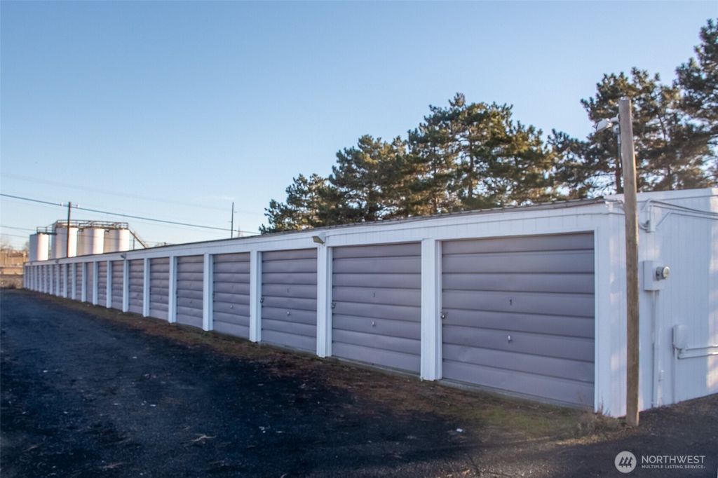 Photo of 104 9th Avenue SW, Ephrata, WA 98823 (MLS # 2470933)