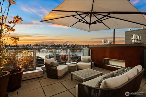 Photo of 2832 Fairview Avenue E, Seattle, WA 98102 (MLS # 2492860)