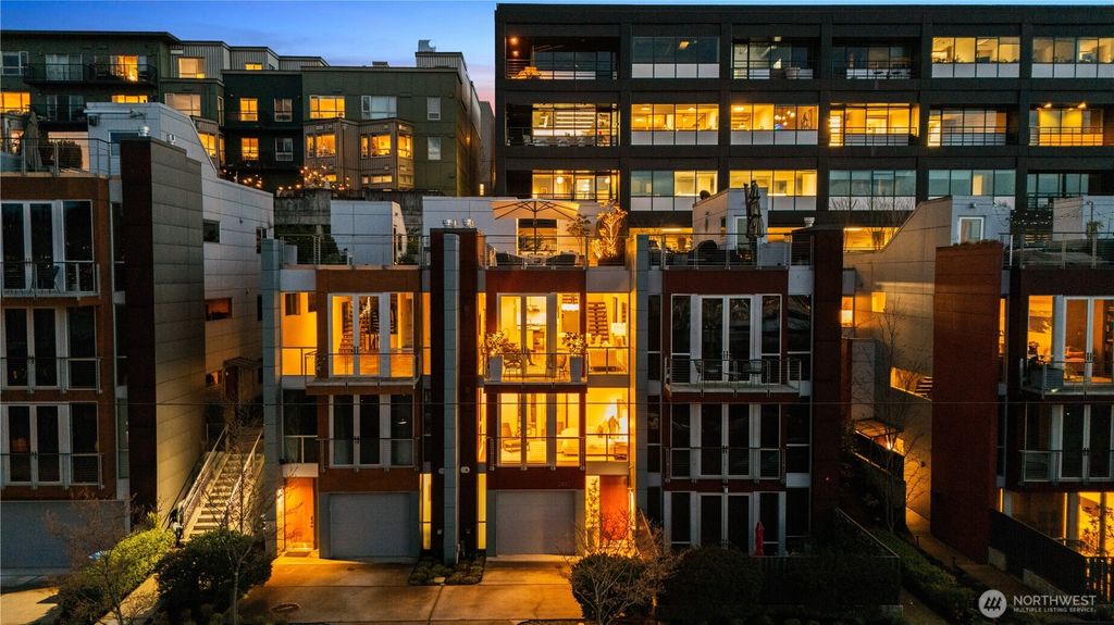 Photo of 2832 Fairview Avenue E, Seattle, WA 98102 (MLS # 2492860)