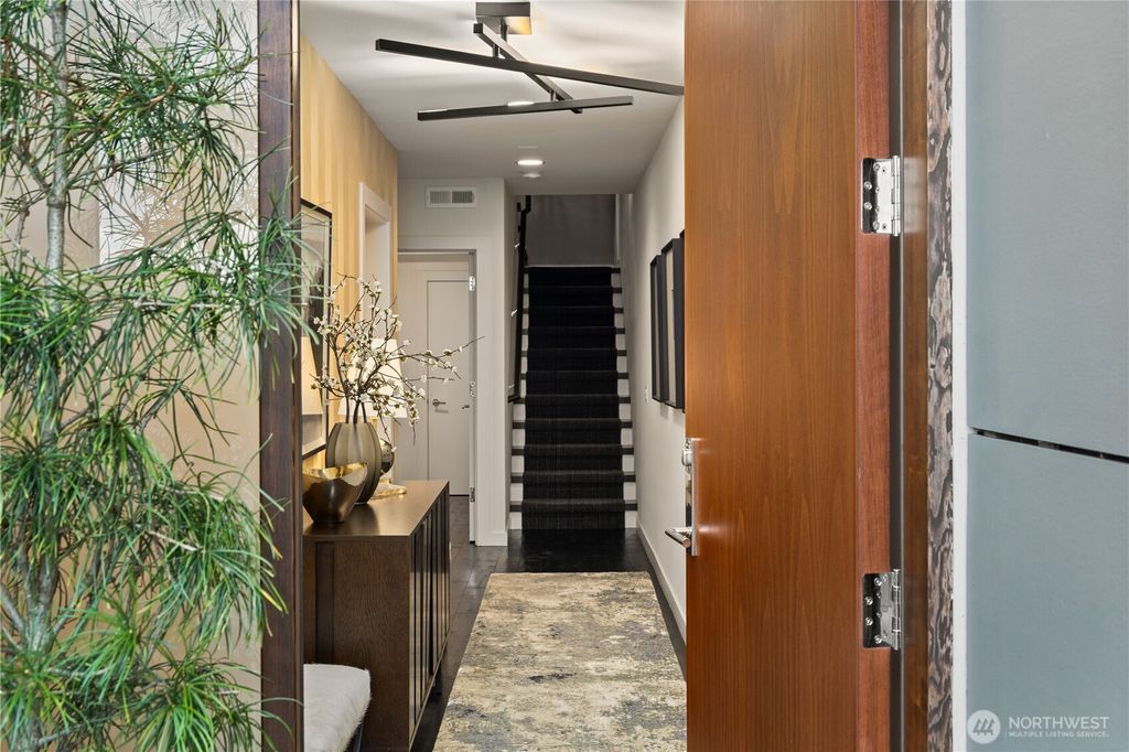 Photo of 2832 Fairview Avenue E, Seattle, WA 98102 (MLS # 2492860)