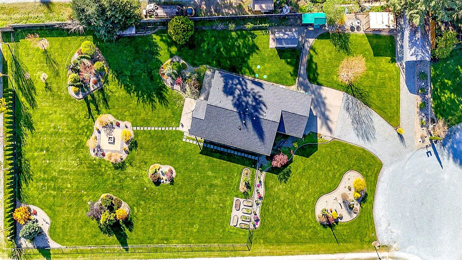 2906 201st Street Ct E
