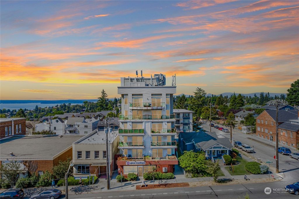 Photo of 4409 California Avenue SW #203, Seattle, WA 98116 (MLS # 1990854)
