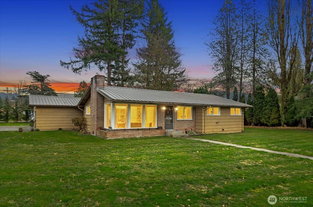 Photo of 712 3rd Street, Sultan, WA 98294 (MLS # 2455177)