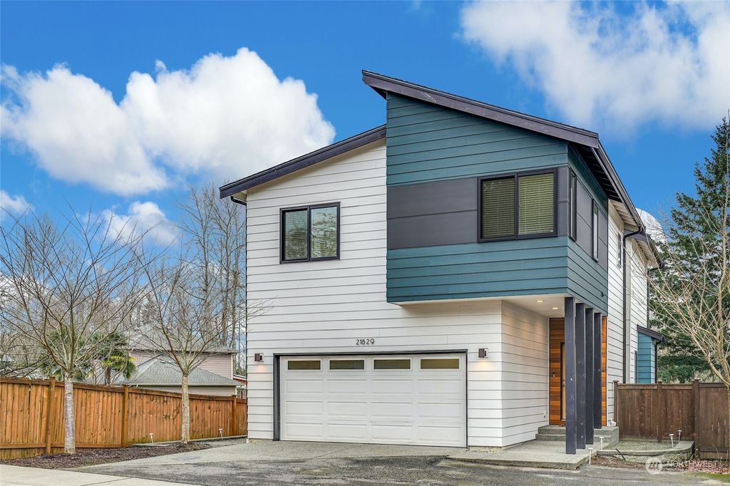 Photo of 21829 131st Place SE, Kent, WA 98031 (MLS # 2187535)