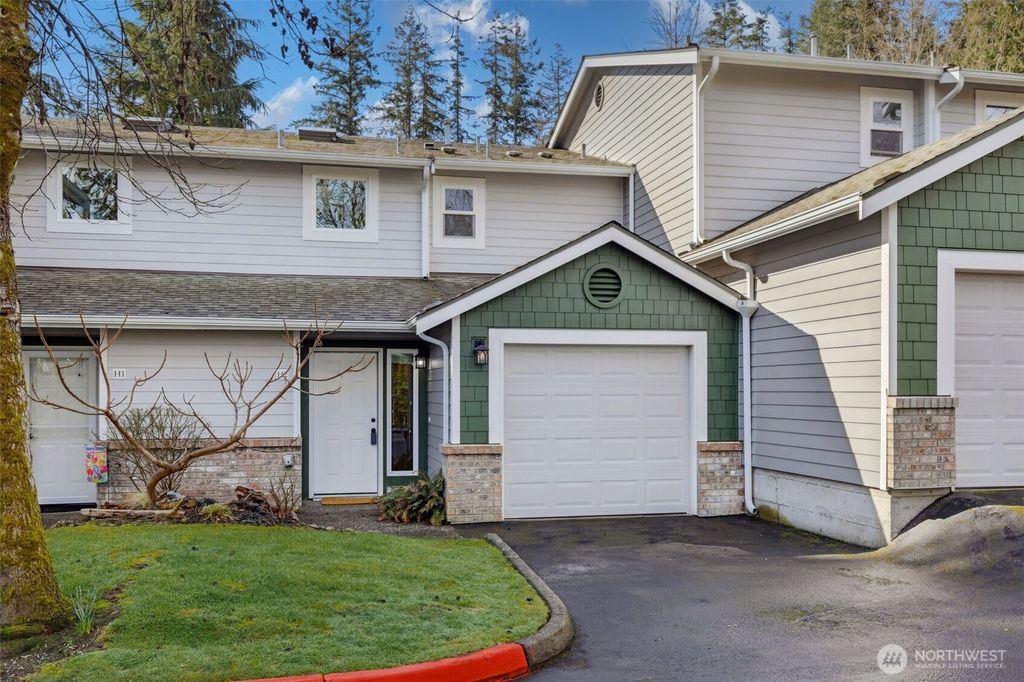 Photo of 23131 15th Avenue SE #H-2, Bothell, WA 98021 (MLS # 2340934)