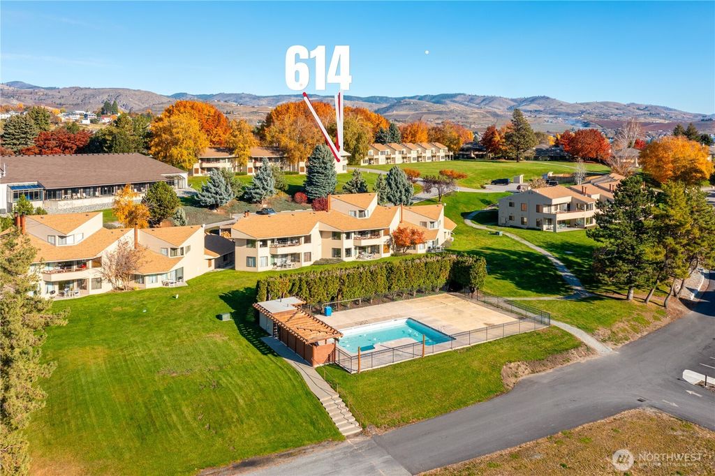 Photo of 1 Lodge 614-Q, Manson, WA 98831 (MLS # 2504984)