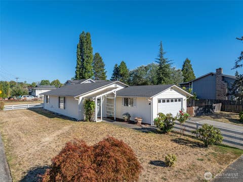 Photo of 804 Wayne Drive, Centralia, WA 98531 (MLS # 2572702)