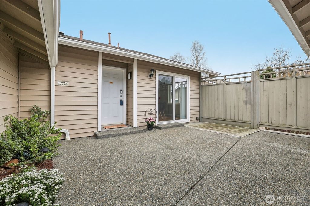 Photo of 901 E Marine View Drive #201, Everett, WA 98201 (MLS # 2498080)