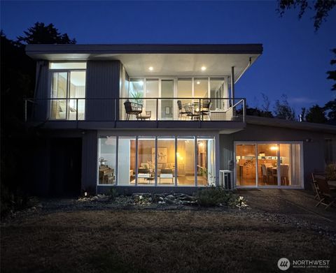 Photo of 78 Point Fosdick Drive NW, Gig Harbor, WA 98335 (MLS # 2503394)