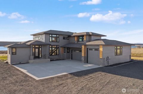 Photo of 6988 Stonecrest Road NE, Moses Lake, WA 98837 (MLS # 2488718)