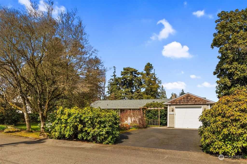 Photo of 8105 208th Place SW, Edmonds, WA 98026 (MLS # 2217619)