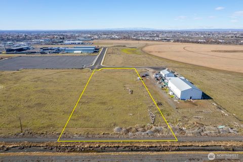 Photo of 0 Silvia Street #D, Moses Lake, WA 98837 (MLS # 2484178)