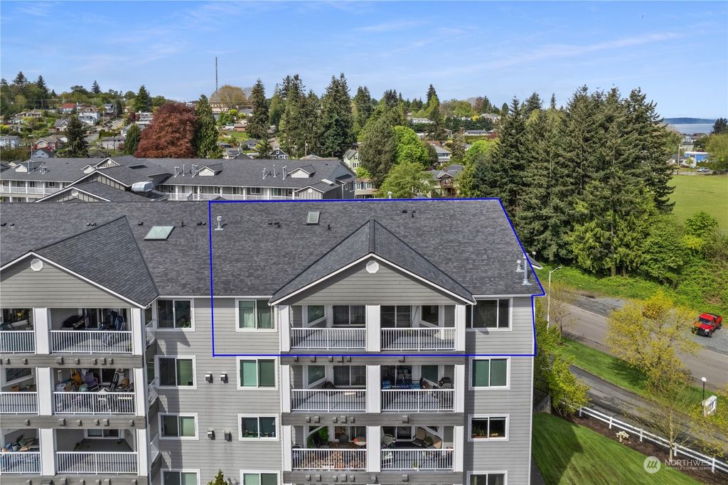 Photo of 1318 37th Street #3528, Everett, WA 98201 (MLS # 2229657)
