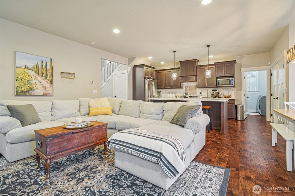 Photo of 176 Love Drive, Enumclaw, WA 98022 (MLS # 2467377)