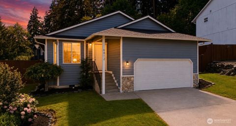 Photo of 6812 145th Street Ct E, Puyallup, WA 98375 (MLS # 2533355)
