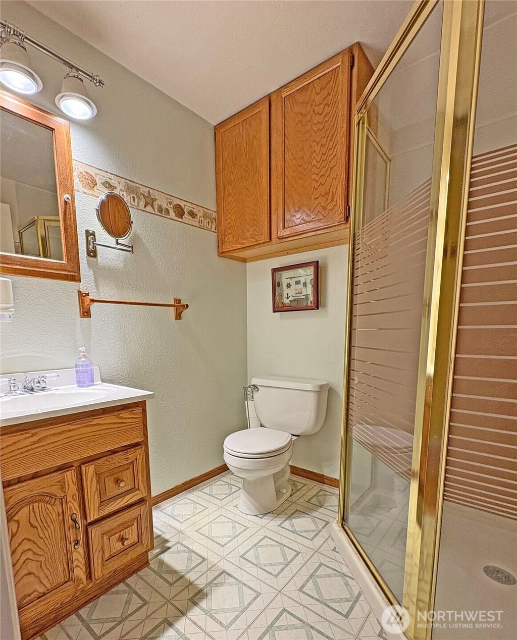 listing image 9367005039721424065