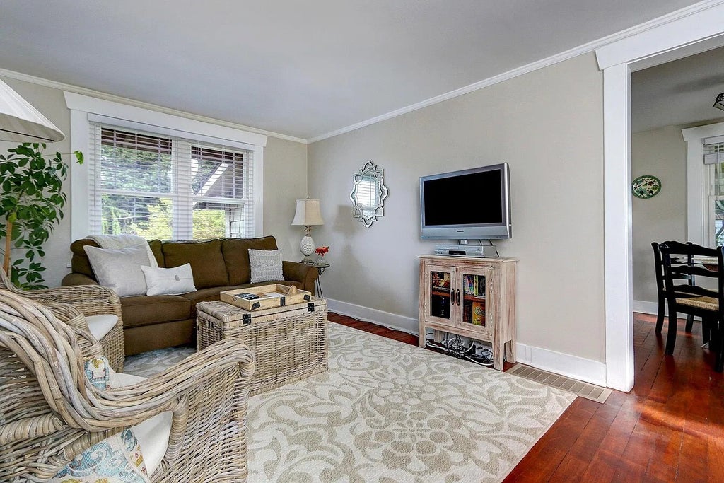 Photo of 8831 24th Avenue SW, Seattle, WA 98106 (MLS # 2598125)