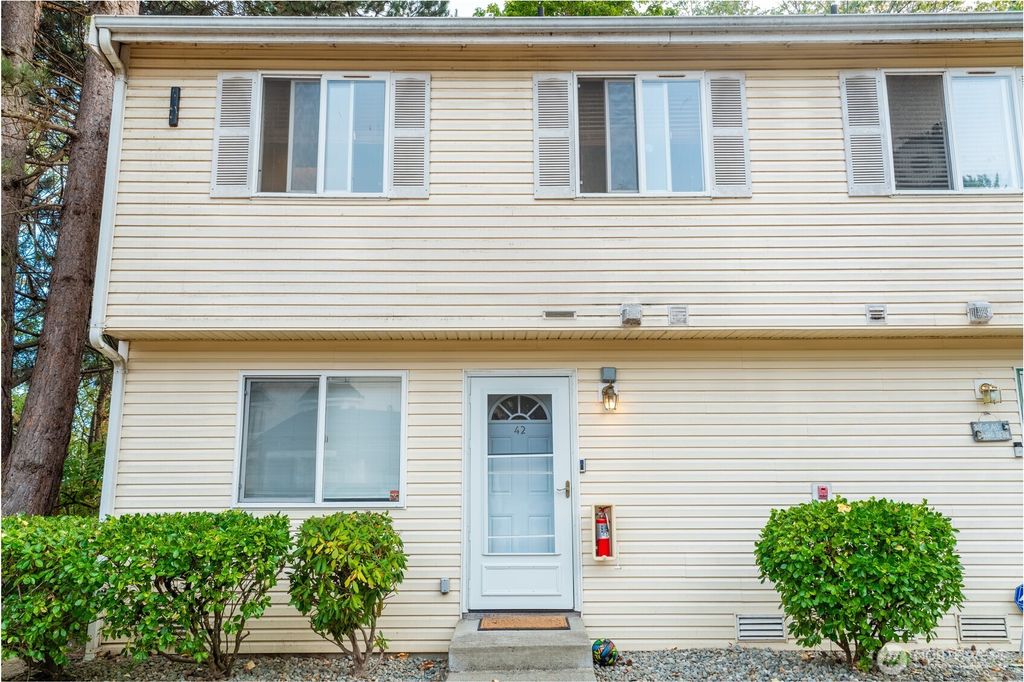 Photo of 833 SW Sunset Boulevard #42, Renton, WA 98057 (MLS # 2448109)