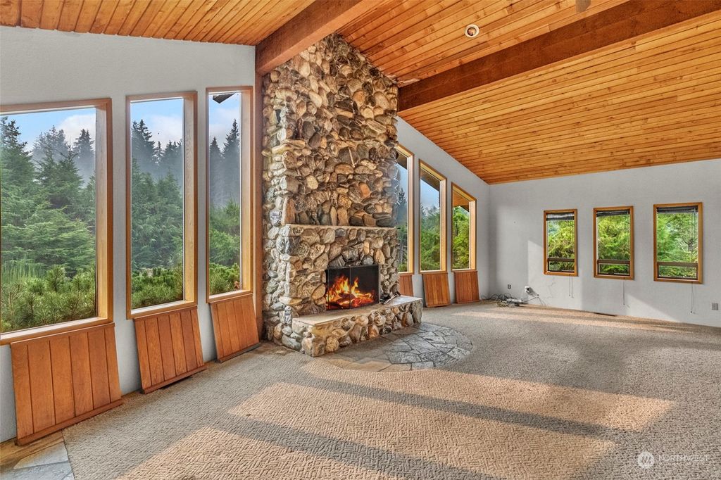 Photo of 400 Trail Street E, Darrington, WA 98241 (MLS # 2008631)