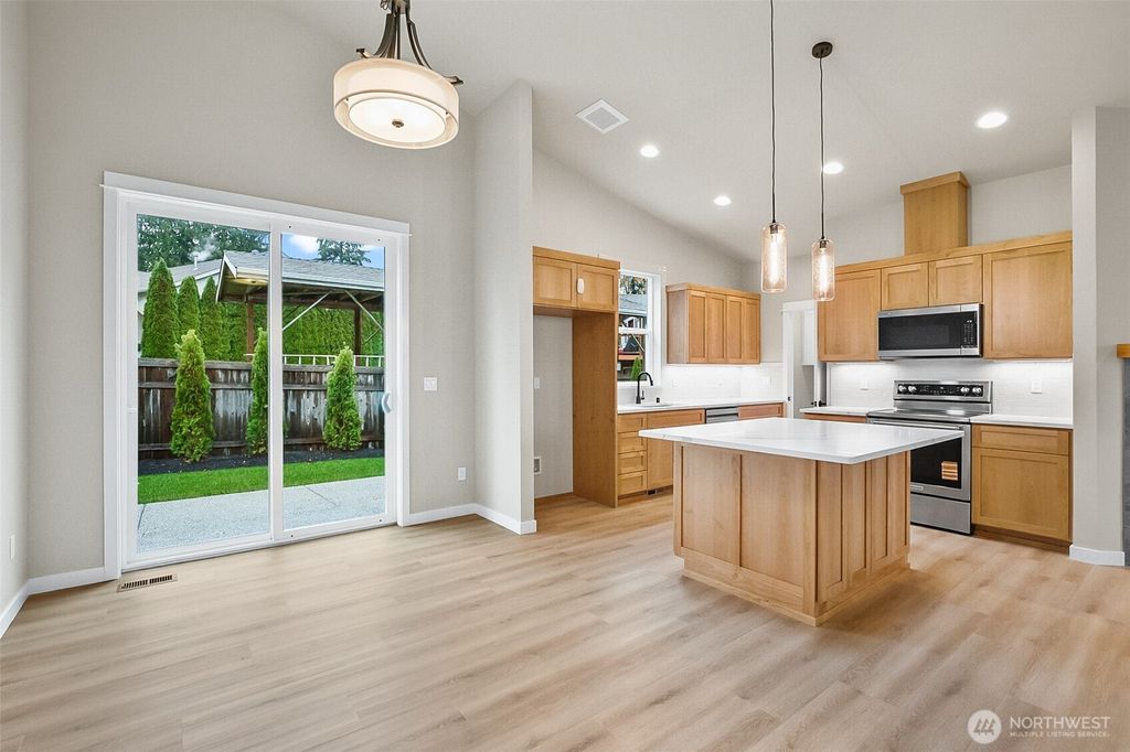 Photo of 2225 124th Street SE, Everett, WA 98208 (MLS # 2396937)