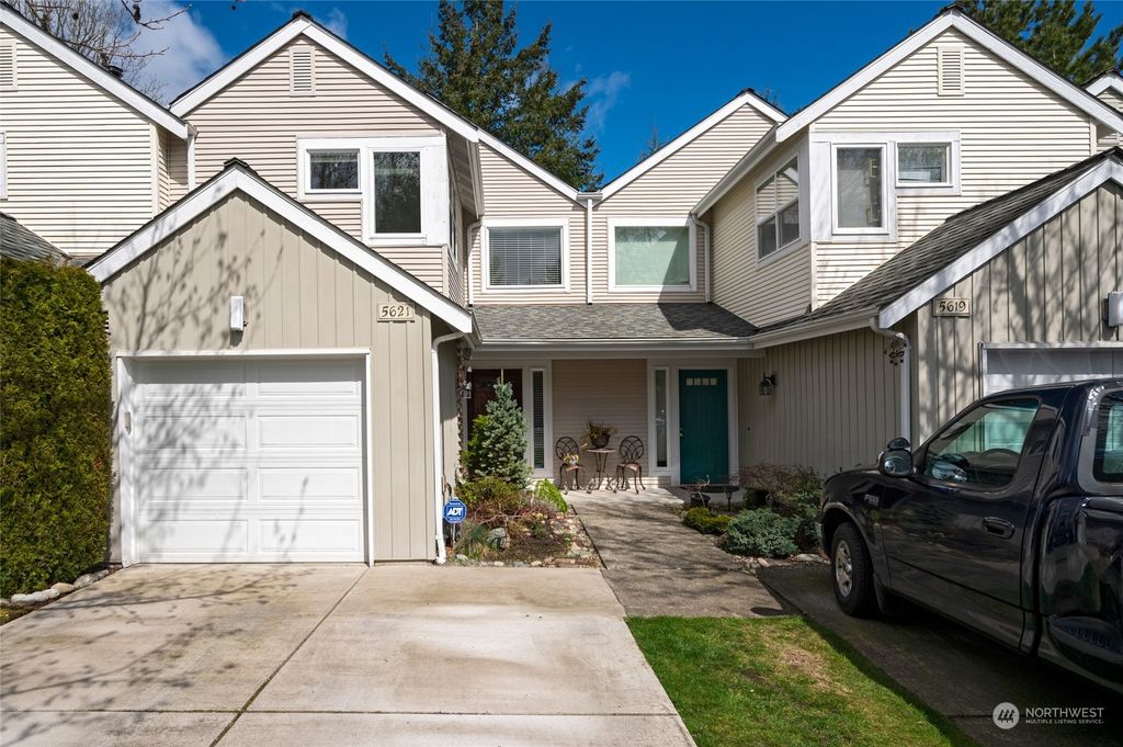 Photo of 5621 N Grove Drive, Mukilteo, WA 98275 (MLS # 2055001)