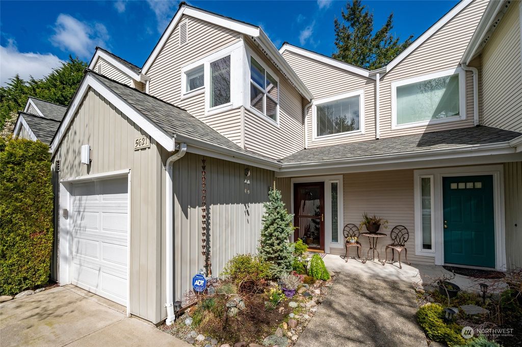 Photo of 5621 N Grove Drive, Mukilteo, WA 98275 (MLS # 2055001)