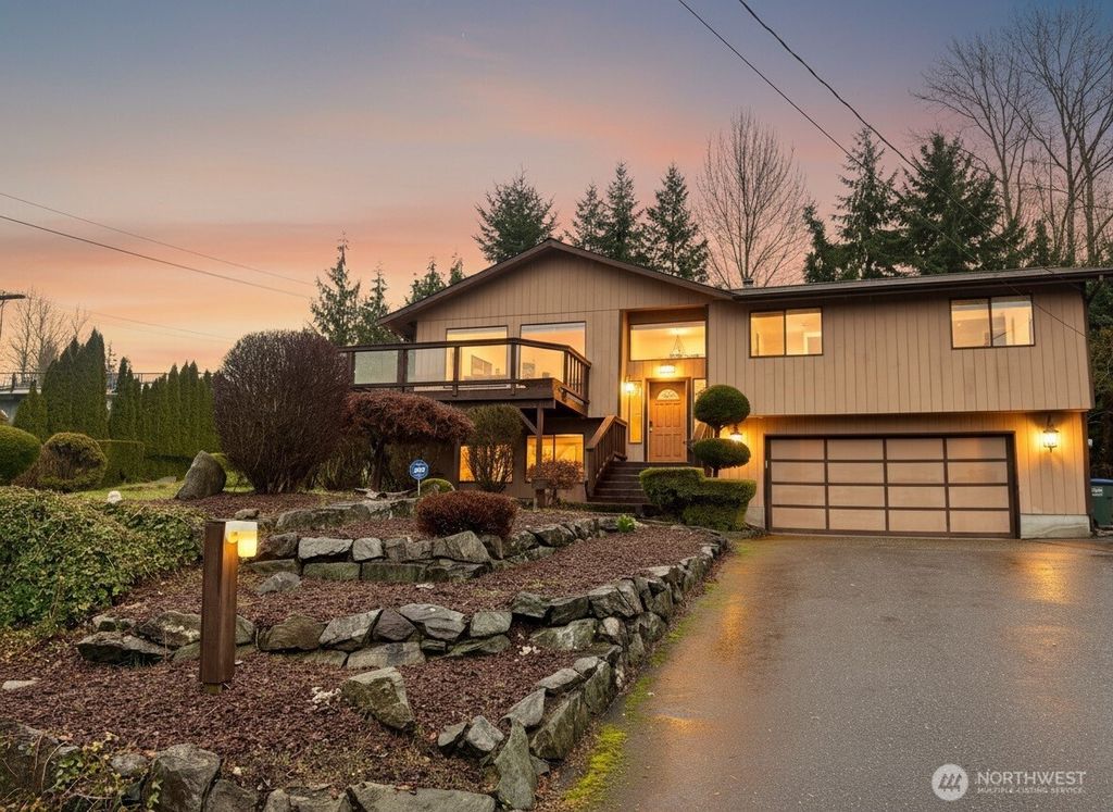 Photo of 3018 Alabama Street, Bellingham, WA 98229 (MLS # 2493173)