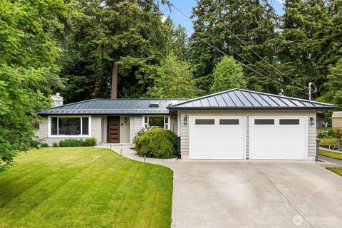 Photo of 17529 93rd Avenue NE, Bothell, WA 98011 (MLS # 2536078)