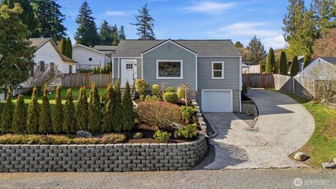 Photo of 6018 Fleming Street, Everett, WA 98203 (MLS # 2485673)