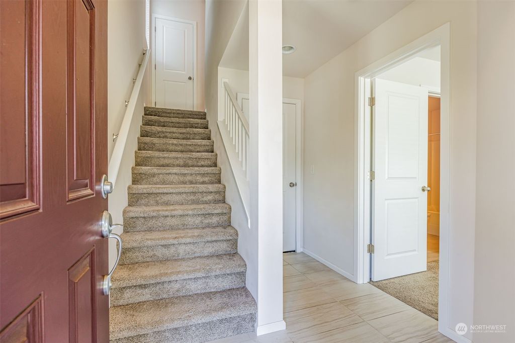 Photo of 13516 44th Court SE #6, Mill Creek, WA 98012 (MLS # 2207184)