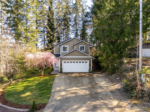 Photo of 320 E Road of Tralee, Shelton, WA 98584 (MLS # 2505238)