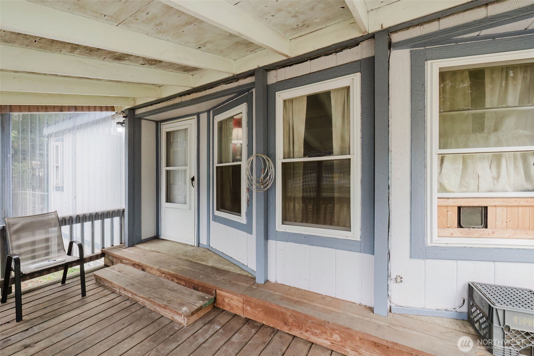 21115 Jefferson Beach Road NE