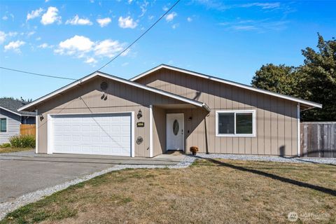 Photo of 5901 N 37th Street, Tacoma, WA 98407 (MLS # 2436435)