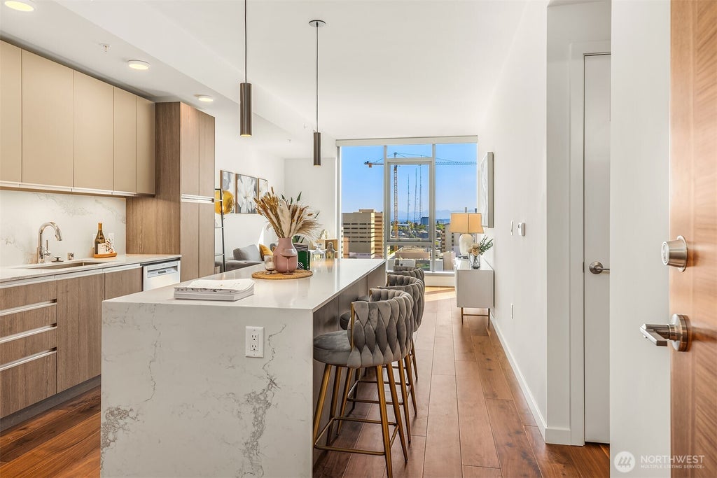 Photo of 800 Columbia Street #2607, Seattle, WA 98104 (MLS # 2570237)