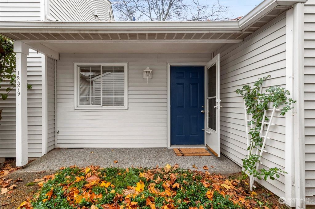 Photo of 12379 SE 41st Lane #57, Bellevue, WA 98006 (MLS # 2310325)