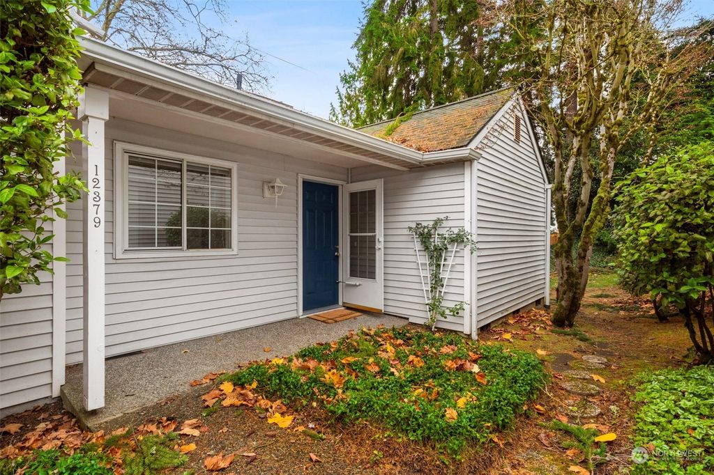 Photo of 12379 SE 41st Lane #57, Bellevue, WA 98006 (MLS # 2310325)