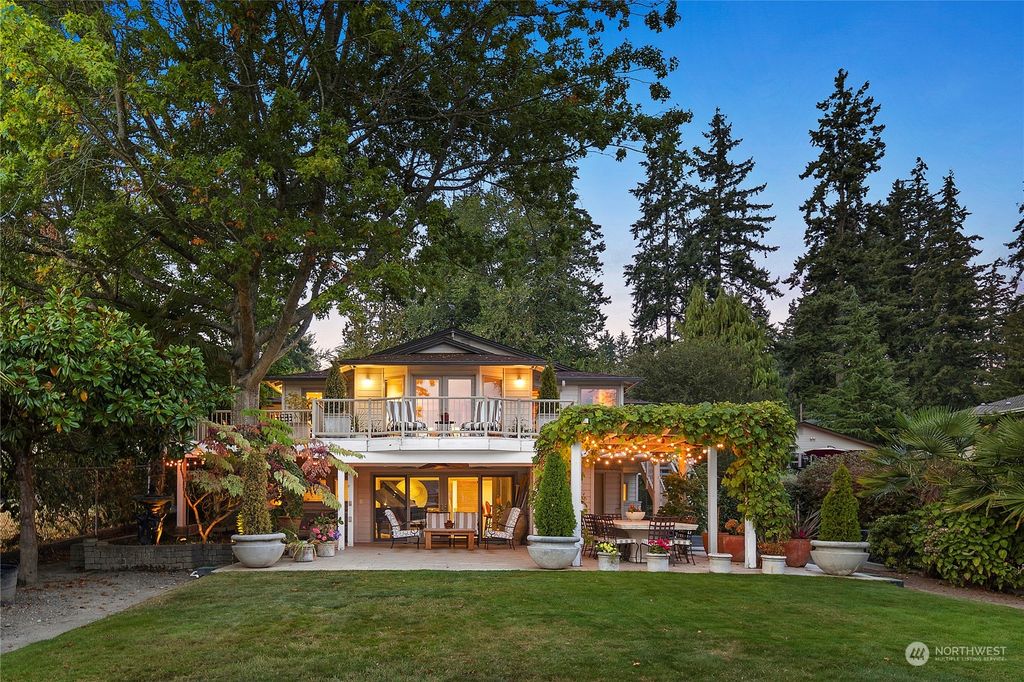 Photo of 3816 Serene Way, Lynnwood, WA 98087 (MLS # 2005274)