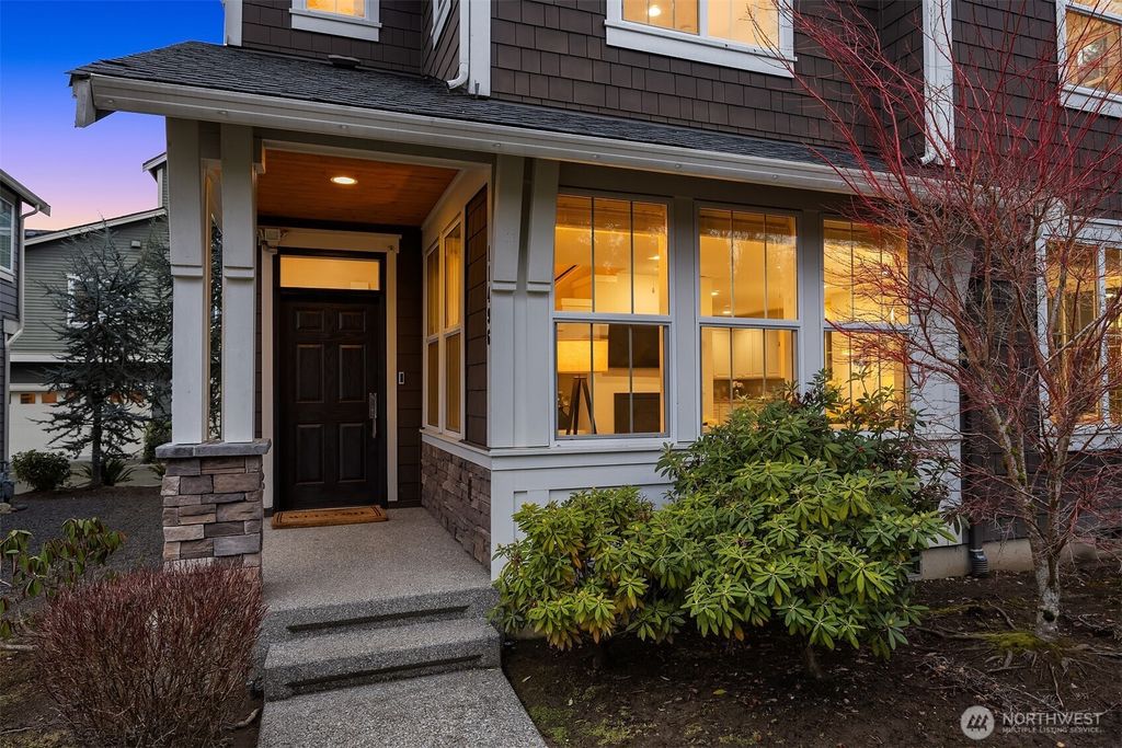 Photo of 11496 158th Avenue NE, Redmond, WA 98052 (MLS # 2488631)