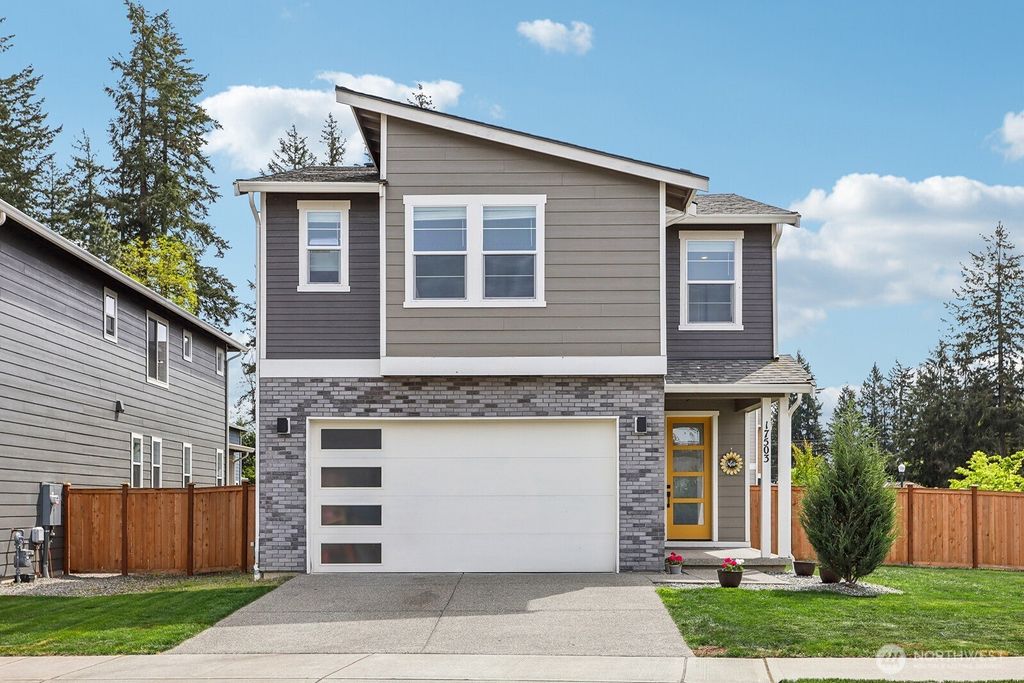 Photo of 17503 SE 254th Street, Covington, WA 98042 (MLS # 2422394)