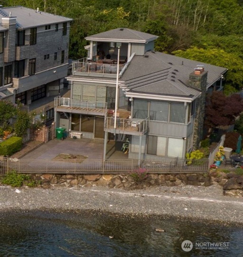 Photo of 5901 Seaview Avenue NW, Seattle, WA 98107 (MLS # 2345546)