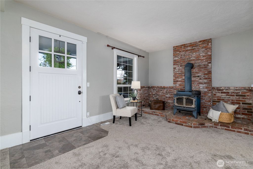 Photo of 5981 SE Arcadia Road, Shelton, WA 98584 (MLS # 2472524)