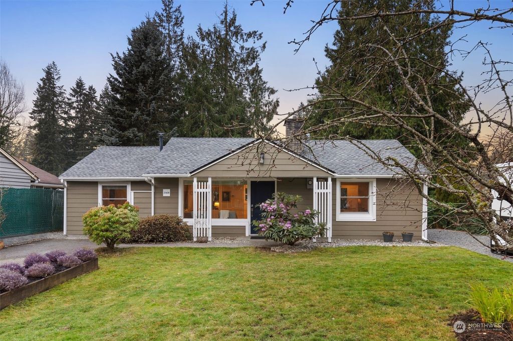 Photo of 21608 53rd Avenue W, Mountlake Terrace, WA 98043 (MLS # 2313918)