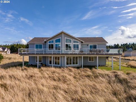 Photo of 14520 M Place, Long Beach, WA 98631 (MLS # 2334545) Photo of 14520 M Place, Long Beach, WA 98631 (MLS # 2334545)