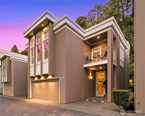 Photo of 604 Bellevue Way SE, Bellevue, WA 98004 (MLS # 2564688)
