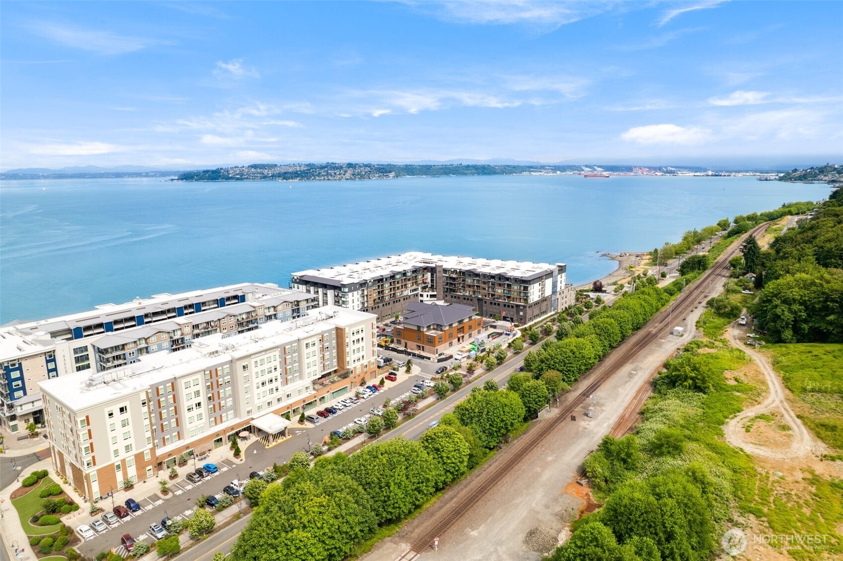 4907 Main Street 321